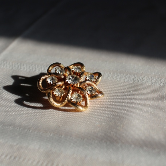 Pin Collection - Picture 6 of 8